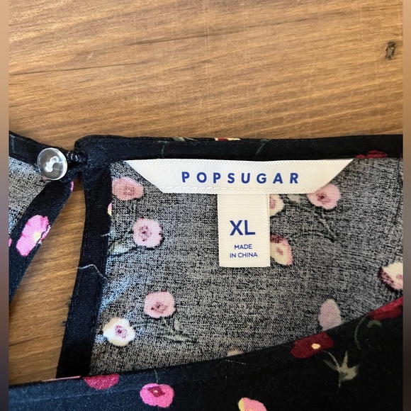 Black floral long sleeve | XL - Picture 4 of 4